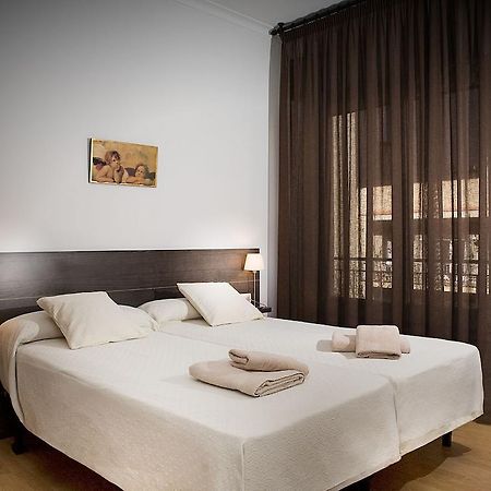 Classbedroom Gaudi Apartments 바르셀로나 객실 사진