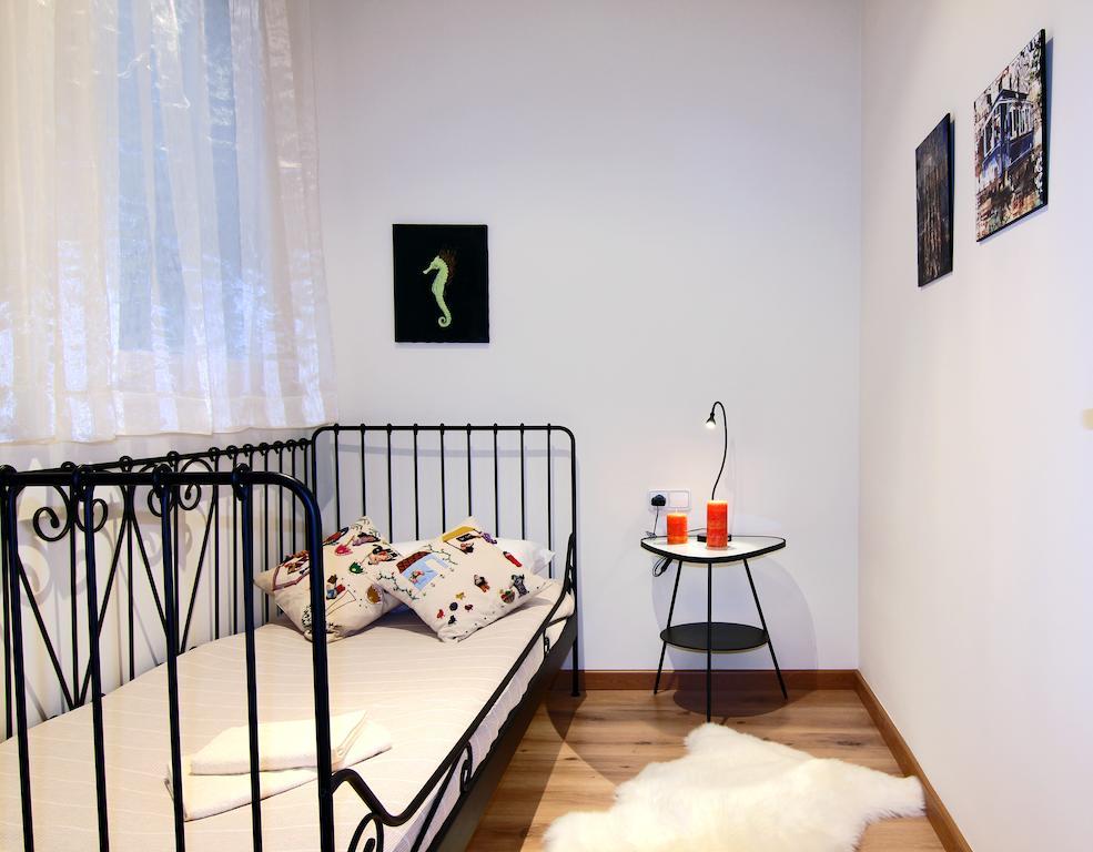 Classbedroom Gaudi Apartments 바르셀로나 객실 사진